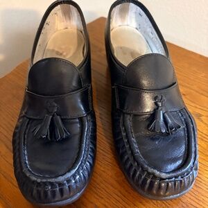 Women's SAS Comfort Loafers Black w/tassels Size 8M